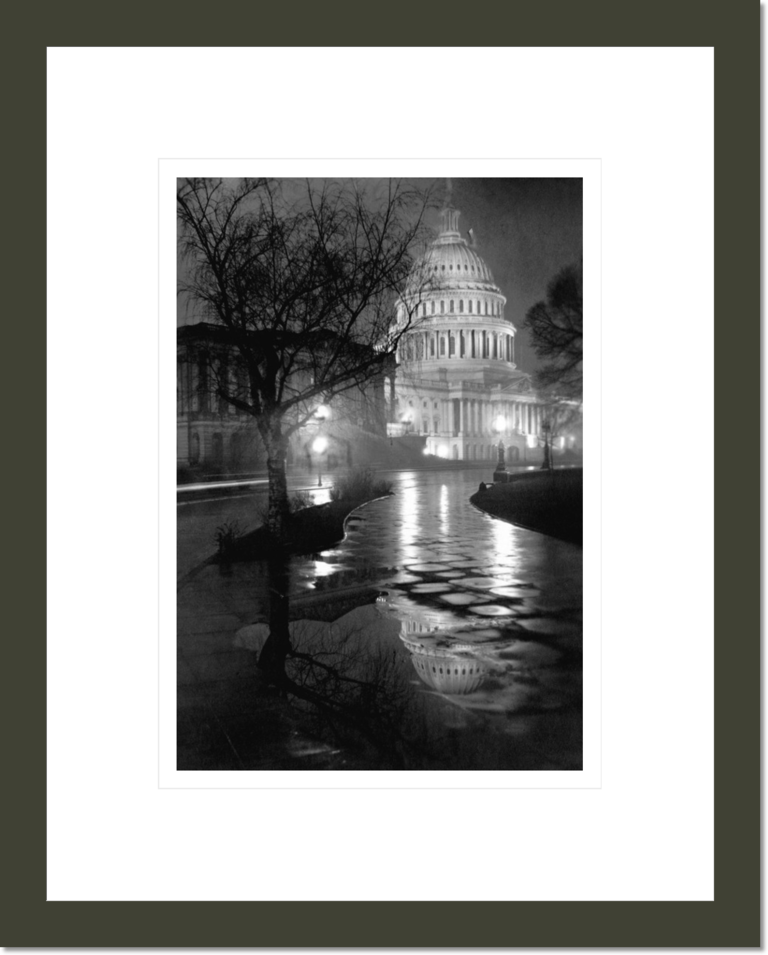 Night View of US Capitol in Rain (View of U.S. Capitol at Night)