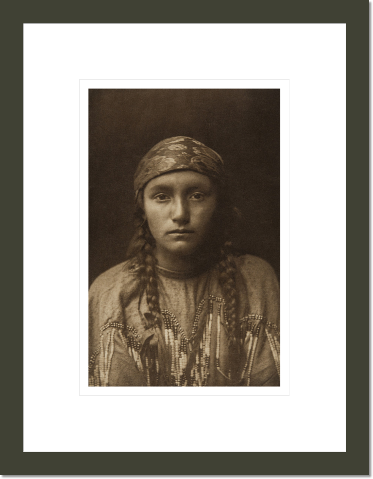 Kutenai Maiden (The North American Indian, v. VII. Norwood, MA: The Plimpton Press, 1911)
