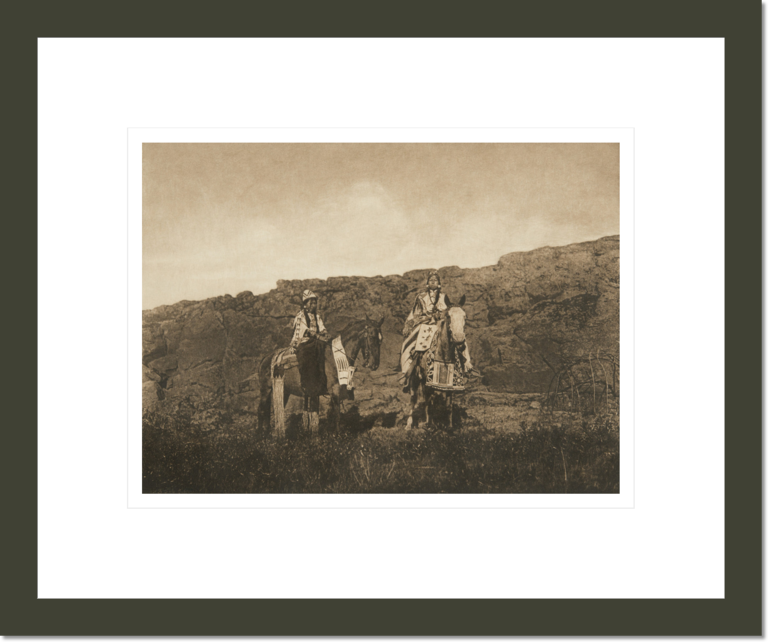 Wishham Girls (The North American Indian, v. VIII. Norwood, MA: The Plimpton Press, 1911)