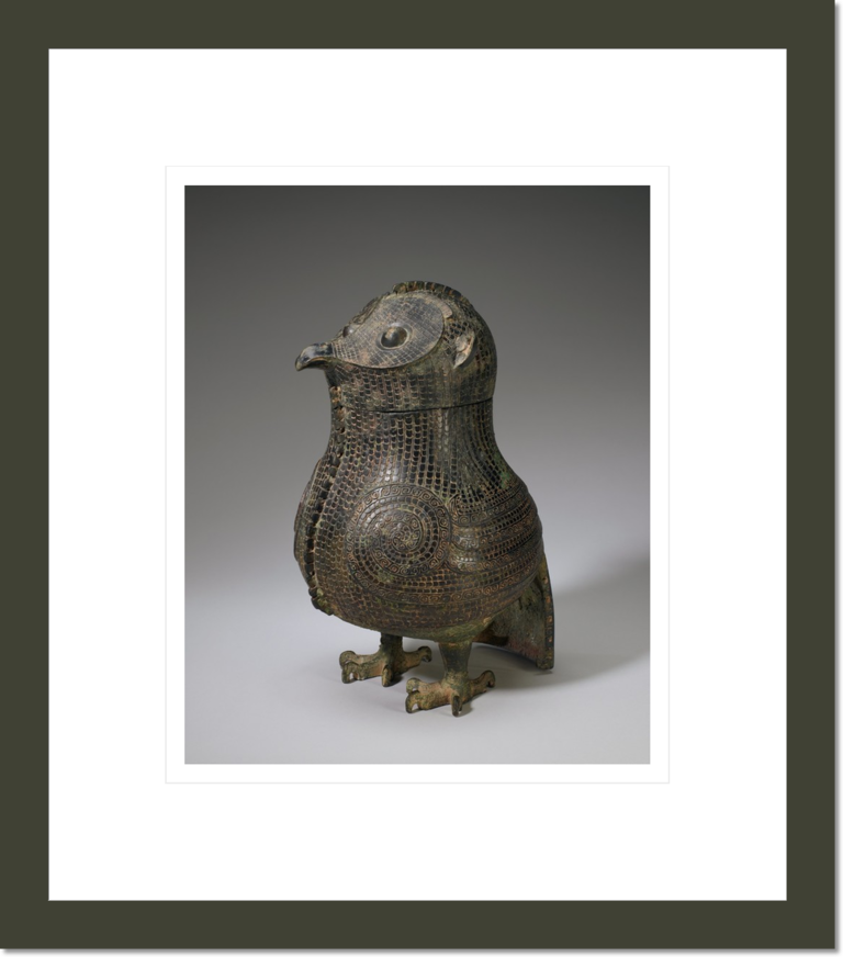 Zun wine vessel in the shape of an owl, 13th-12th century BCE